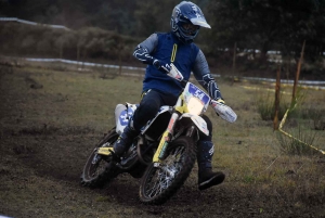 A Saint-Agrève, l&#039;enduro assure le show dans le froid