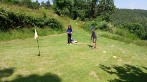 Monistrol-sur-Loire : une journée golf pour les CM de l&#039;école du &quot;Château&quot;