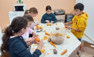 Dunières : du potager à la cuisine pour les écoliers