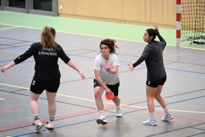 Monistrol-sur-Loire  : 16 équipes ont joué au volley et au hand