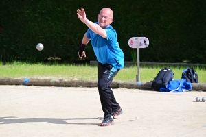 Une triplette du Puy Pétanque championne de Haute-Loire au jeu provençal