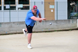 Une triplette du Puy Pétanque championne de Haute-Loire au jeu provençal