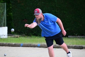 Une triplette du Puy Pétanque championne de Haute-Loire au jeu provençal