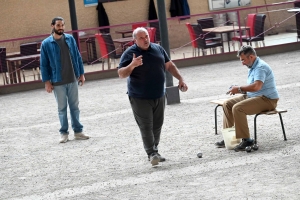 Yssingeaux : 200 spectateurs &quot;Les Pieds tanqués&quot; au boulodrome