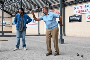 Yssingeaux : 200 spectateurs &quot;Les Pieds tanqués&quot; au boulodrome