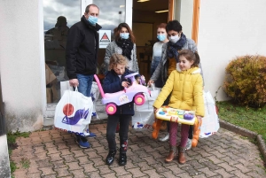 Les Villettes : plus de 230 jeux et jouets offerts aux enfants de la vallée de la Roya