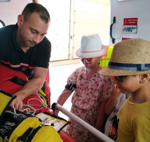 Bas-en-Basset : les maternelles de grande section de l&#039;école Louise-Michel chez les pompiers