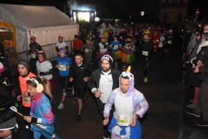 Retrouvez toutes les photos de la 4e Corrida du Puy-en-Velay