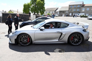 Les Porsche, l&#039;autre foire aux chevaux à Fay-sur-Lignon