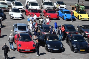 Les Porsche, l&#039;autre foire aux chevaux à Fay-sur-Lignon