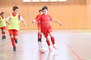 Monistrol-sur-Loire : Bas-en-Basset (U12) et Loire Mézenc (U13) s&#039;adjugent le tournoi futsal