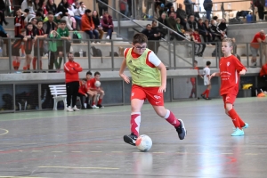 Monistrol-sur-Loire : Bas-en-Basset (U12) et Loire Mézenc (U13) s&#039;adjugent le tournoi futsal