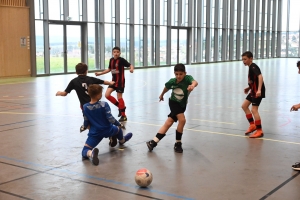 Monistrol-sur-Loire : Bas-en-Basset (U12) et Loire Mézenc (U13) s&#039;adjugent le tournoi futsal