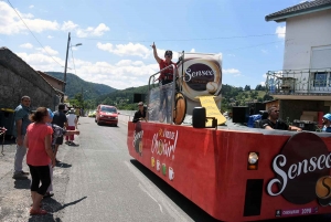 Tour de France : au coeur de l&#039;ambiance dans le « Mur » d&#039;Aurec-sur-Loire