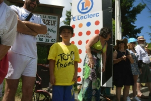 Tour de France : au coeur de l&#039;ambiance dans le « Mur » d&#039;Aurec-sur-Loire