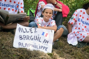 Tour de France : au coeur de l&#039;ambiance dans le « Mur » d&#039;Aurec-sur-Loire