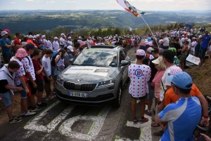 Tour de France : au coeur de l&#039;ambiance dans le « Mur » d&#039;Aurec-sur-Loire