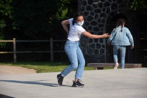 Dunières : quand la danse investit la voie verte