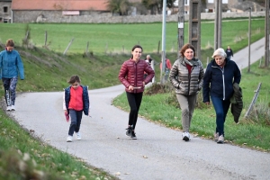 Montfaucon-en-Velay : 700 participants à la randonnée et soupe aux choux du Téléthon