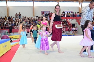 Monistrol-sur-Loire : un gala de gym coloré