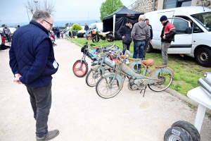 Monistrol-sur-Loire : le premier marché auto-moto de l&#039;occasion sur les chapeaux de roue