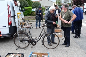 Monistrol-sur-Loire : le premier marché auto-moto de l&#039;occasion sur les chapeaux de roue