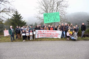 Saint-Maurice-de-Lignon : à « Esclunes », les riverains veulent de la fibre, pas d&#039;une antenne téléphonique