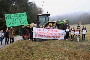 Saint-Maurice-de-Lignon : à « Esclunes », les riverains veulent de la fibre, pas d&#039;une antenne téléphonique