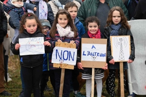 Saint-Maurice-de-Lignon : à « Esclunes », les riverains veulent de la fibre, pas d&#039;une antenne téléphonique