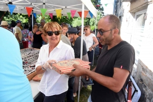 Saint-Julien-Chapteuil : 550 parts de tarte aux myrtilles vendues en 30 minutes