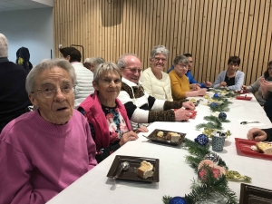 130 convives pour partager un goûter animé à Montfaucon-en-Velay