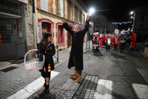 Une armée de Dumbledore dans les rues de Monistrol-sur-Loire