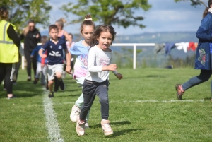 Monistrol-sur-Loire : les écoliers de Lucie-Aubrac courent dans l&#039;esprit olympique