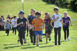 Monistrol-sur-Loire : les écoliers de Lucie-Aubrac courent dans l&#039;esprit olympique