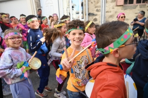 Beauzac : un concert de batucada dans les rues à la sortie de l&#039;école