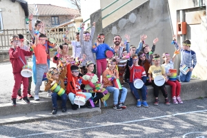 Beauzac : un concert de batucada dans les rues à la sortie de l&#039;école