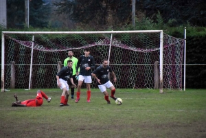 Foot : Bas-en-Basset se donne de l&#039;air, Montregard reste bloqué