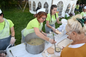 Les Vastres : une armée de « Denrée » à la soupe aux choux, 1880 repas servis