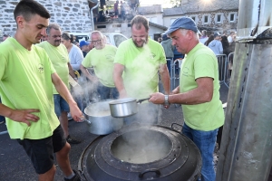 Les Vastres : une armée de « Denrée » à la soupe aux choux, 1880 repas servis