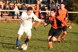 Foot : Les Villettes croquent, La Séauve craque en District 1