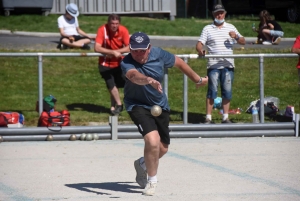 Montfaucon-en-Velay : deux Ardéchois vainqueurs du concours de boules lyonnaises