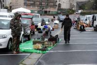 Yssingeaux : une trentaine d&#039;exposants ce dimanche au vide-greniers sur la place de l&#039;Antreuil