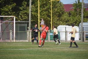 Foot : Retournac se qualifie à l&#039;usure à Bas-en-Basset