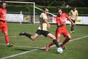 Foot : Retournac se qualifie à l&#039;usure à Bas-en-Basset