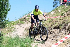 Jeune vététiste : les photos de la course U15-U17 à Montfaucon-en-Velay