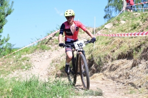 Jeune vététiste : les photos de la course U15-U17 à Montfaucon-en-Velay