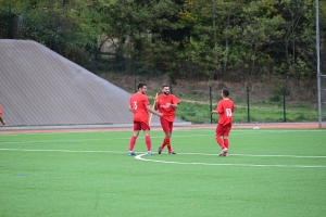 Foot, D2 : Sainte-Sigolène raccroche le bon wagon, Saint-Pal-de-Mons lanterne rouge