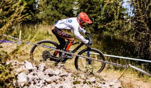 Sainte-Sigolène : Maé Barralon et Noa Tessier en équipe régionale sur le Trophée de France du Jeune Vététiste