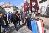 Retournac : la Foire des pâquerettes prend le soleil