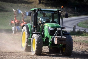 Beauzac : Les Satre père et fils remportent le concours cantonal de labour